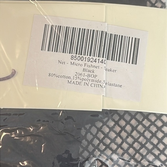 NWT Stems Luxury for Legs Ultra Soft Fishnet Sneaker Socks NWT - Picture 3 of 3